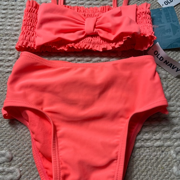 NWT Old Navy Baby Bright Coral Smocked Ruffle Bow Bikini Swim Suit 12-18 Months - Picture 3 of 6